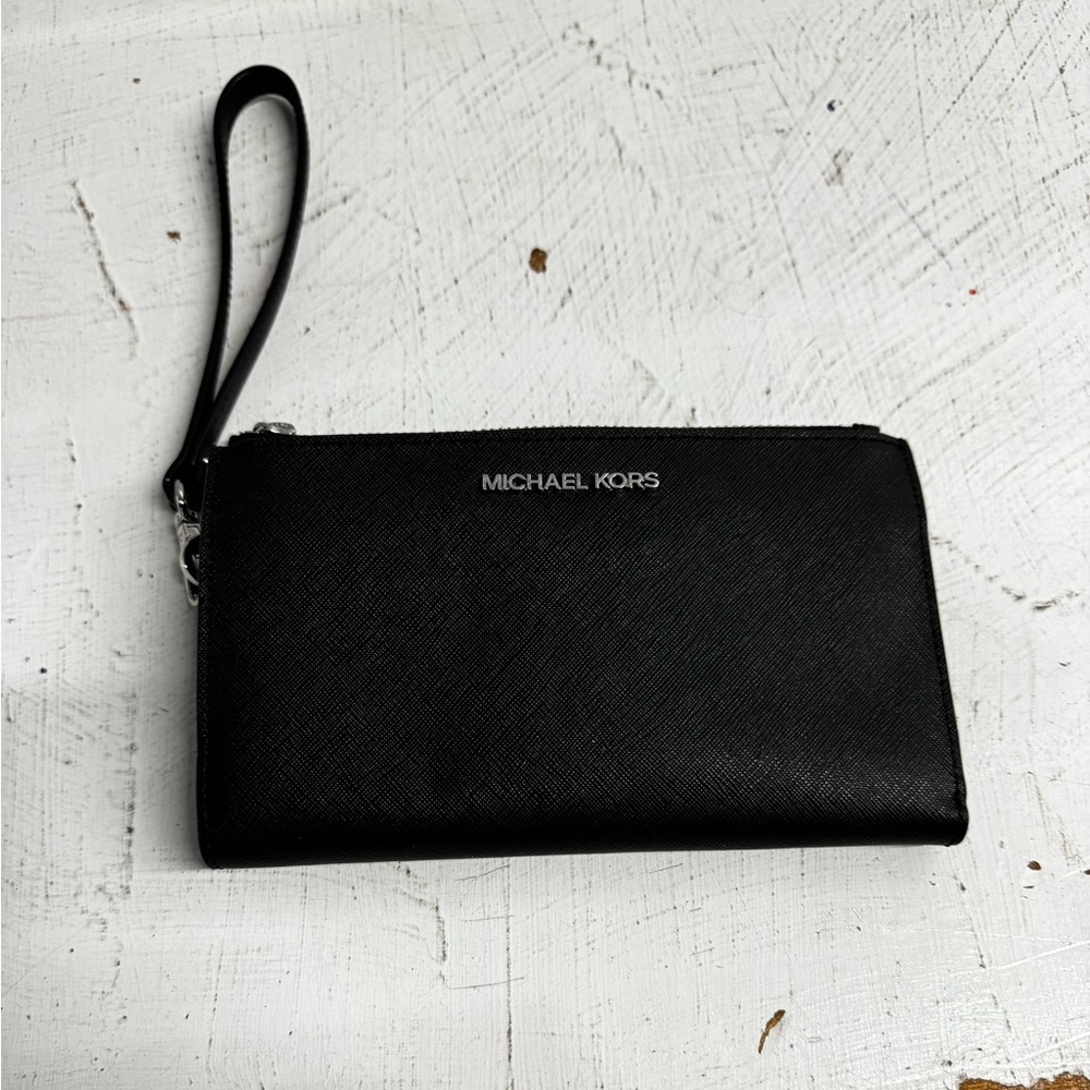 Michael Kors | Leather Double Zip Wristlet with Cell Phone Pocket in Black